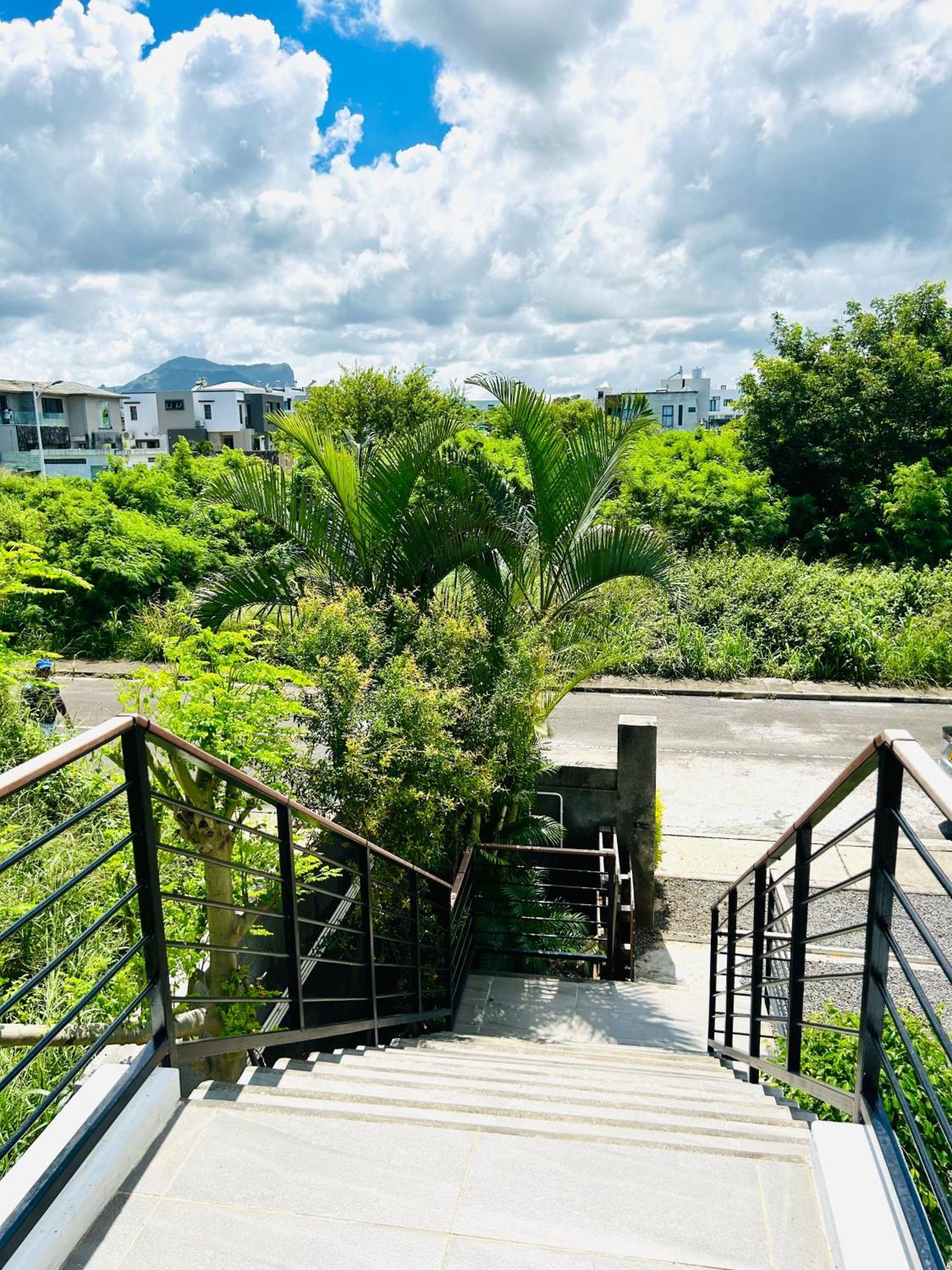 Amazing Sunset View Rooftop. Flic en Flac Exterior photo